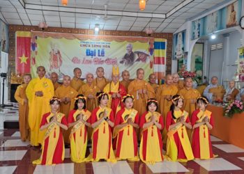 VU LAN BÁO HIẾU – CÀI HOA HỒNG – TƯỞNG NHỚ TỨ ÂN CHÙA LONG HÒA