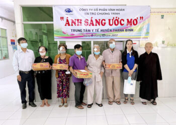 Ban Từ Thiện Tổ Đình Kim Cang hướng dẫn Cty Vĩnh Hoàn – Cty Thanh Bình Mỗ Mắt Từ Thiện