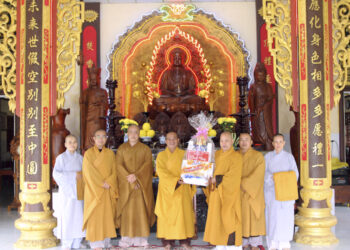 BAN TRỊ SỰ THĂM VÀ CHÚC TẾT CÁC TỰ VIỆN TRONG HUYỆN THỦ THỪA