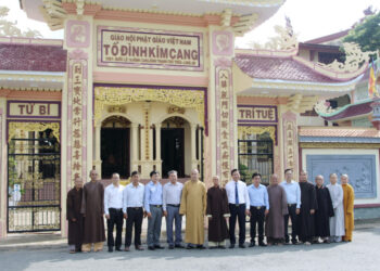 Lãnh đạo tỉnh Long An Thăm và chúc mừng Lễ Phật Đản đến BTS.GHPGVN huyện Thủ Thừa