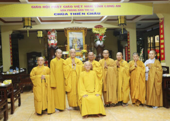 BAN TRỊ SỰ THĂM VÀ CHÚC TẾT CHƯ TÔN ĐỨC GIÁO PHẨM BTS GHPGVN TỈNH LONG AN.