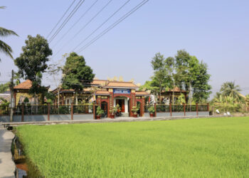 BAN TRỊ SỰ THĂM VÀ CHÚC TẾT CÁC TỰ VIỆN TRONG HUYỆN THỦ THỪA.